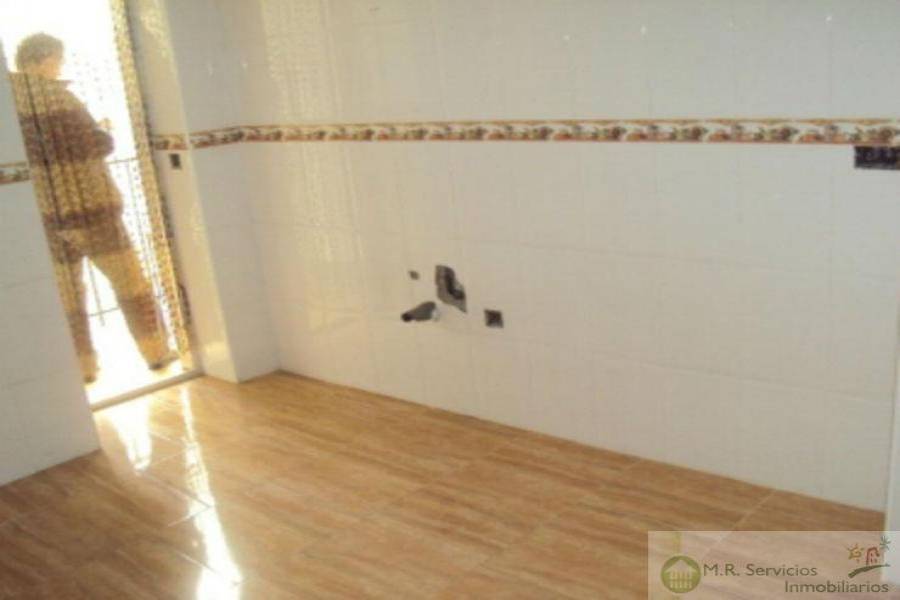Elche,Alicante,España,4 Bedrooms Bedrooms,2 BathroomsBathrooms,Pisos,3718