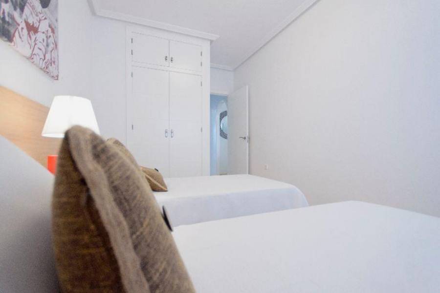 La Marina,Alicante,España,2 Bedrooms Bedrooms,1 BañoBathrooms,Apartamentos,3740