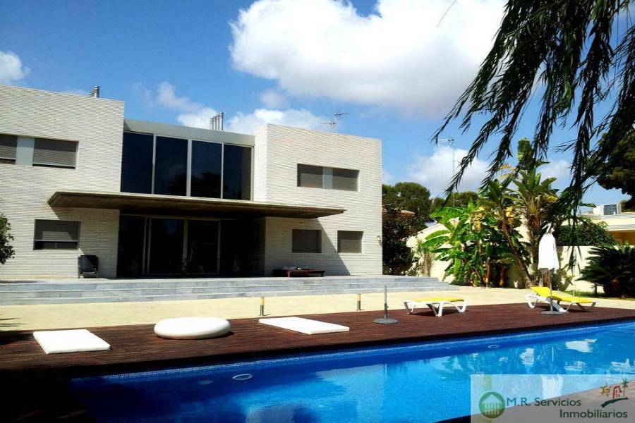 Orihuela,Alicante,España,4 Bedrooms Bedrooms,4 BathroomsBathrooms,Fincas-Villas,3752
