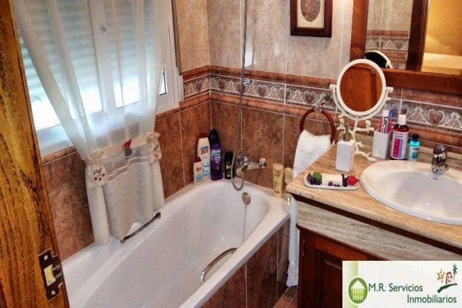 Almoradí,Alicante,España,3 Bedrooms Bedrooms,2 BathroomsBathrooms,Fincas-Villas,3754