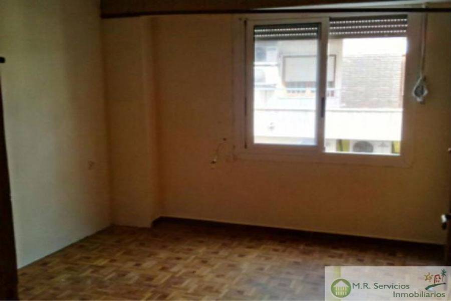 Orihuela,Alicante,España,4 Bedrooms Bedrooms,2 BathroomsBathrooms,Pisos,3758