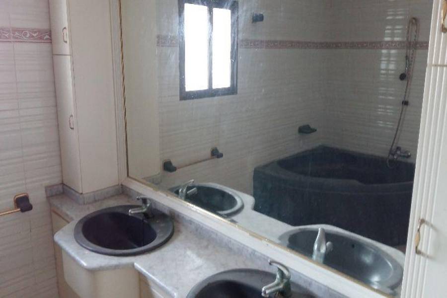 Algorfa,Alicante,España,5 Bedrooms Bedrooms,2 BathroomsBathrooms,Pisos,3764