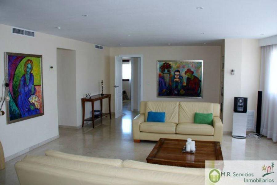 Orihuela,Alicante,España,3 Bedrooms Bedrooms,3 BathroomsBathrooms,Bauleras,3776