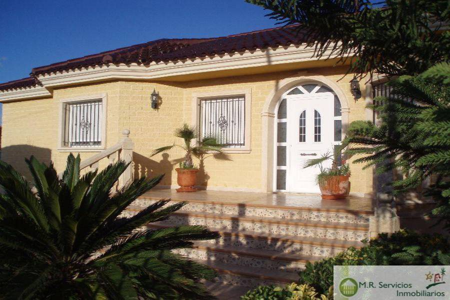 Orihuela,Alicante,España,4 Bedrooms Bedrooms,3 BathroomsBathrooms,Fincas-Villas,3785