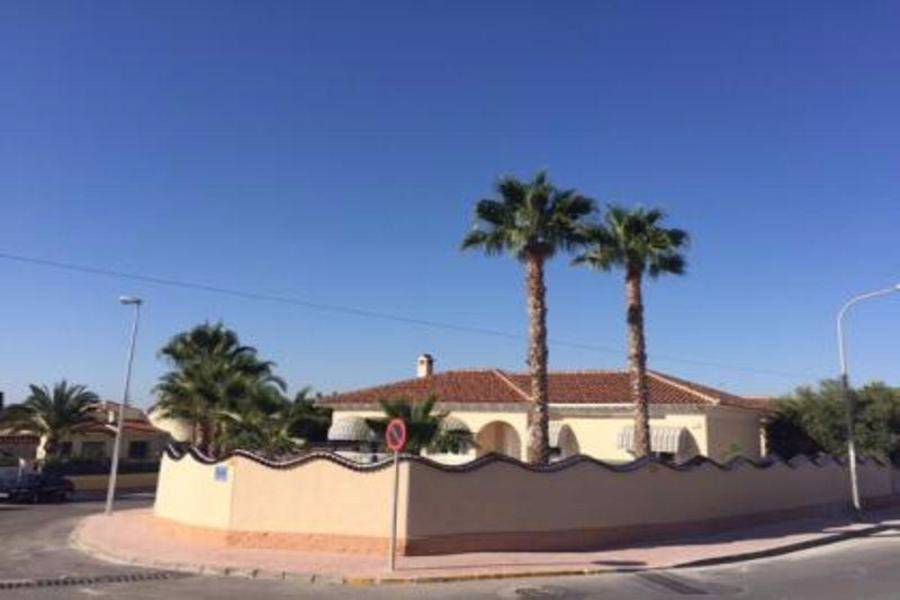 Rojales,Alicante,España,5 Bedrooms Bedrooms,4 BathroomsBathrooms,Fincas-Villas,3788