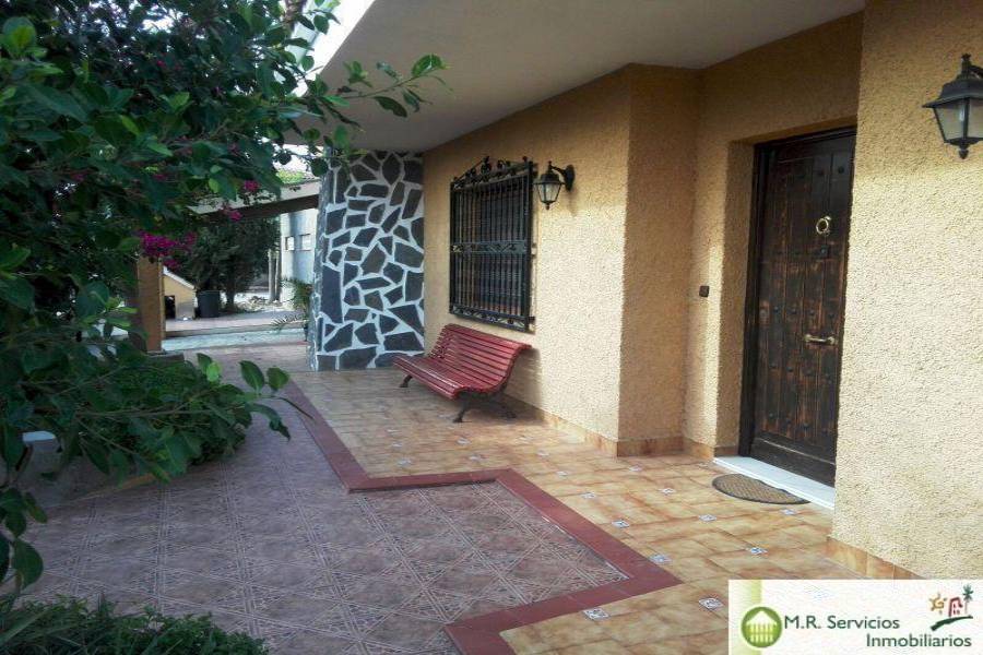 Orihuela,Alicante,España,4 Bedrooms Bedrooms,3 BathroomsBathrooms,Fincas-Villas,3803