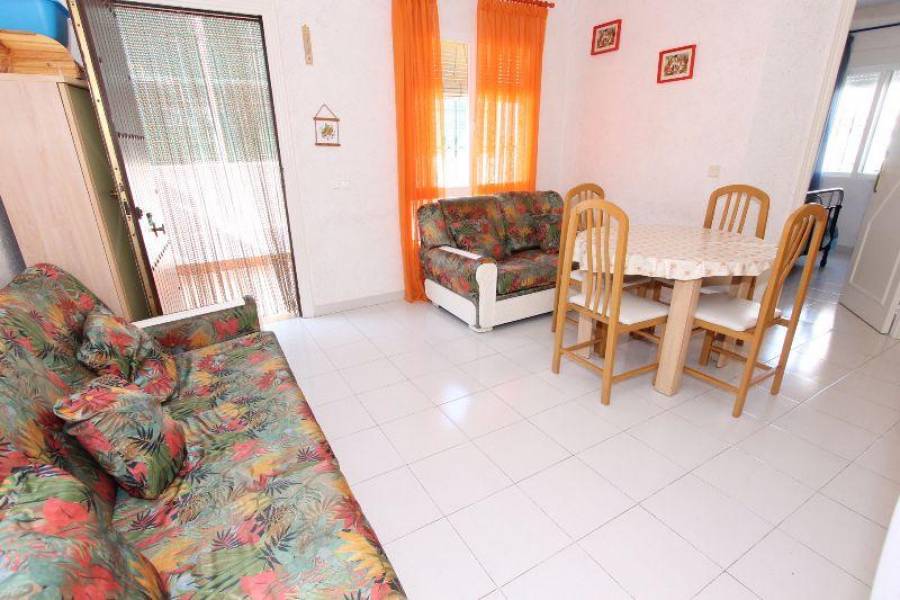 Torrevieja,Alicante,España,2 Bedrooms Bedrooms,1 BañoBathrooms,Cabañas-bungalows,3805