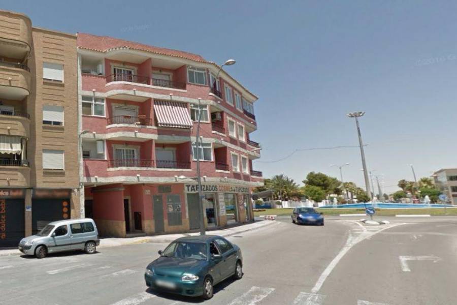 Almoradí,Alicante,España,3 Bedrooms Bedrooms,2 BathroomsBathrooms,Pisos,3807