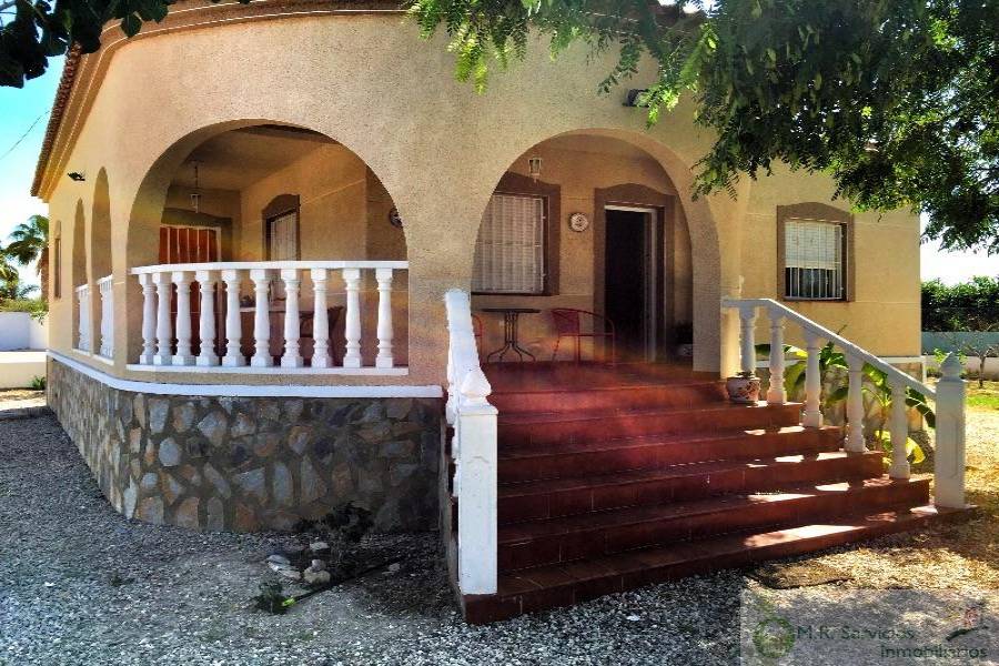 Catral,Alicante,España,3 Bedrooms Bedrooms,2 BathroomsBathrooms,Fincas-Villas,3811