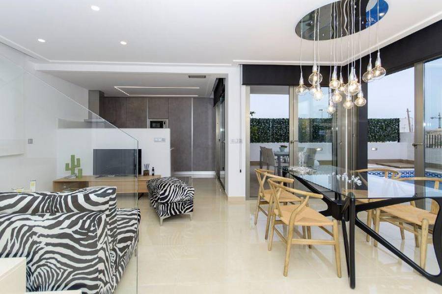 Orihuela,Alicante,España,3 Bedrooms Bedrooms,4 BathroomsBathrooms,Fincas-Villas,3814