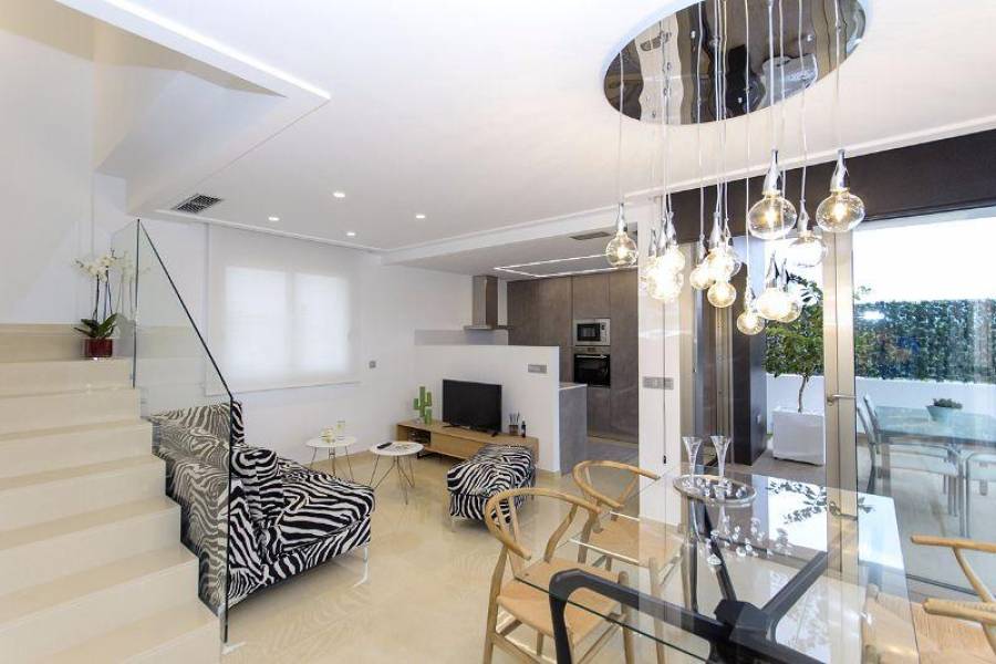 Orihuela,Alicante,España,3 Bedrooms Bedrooms,4 BathroomsBathrooms,Fincas-Villas,3814