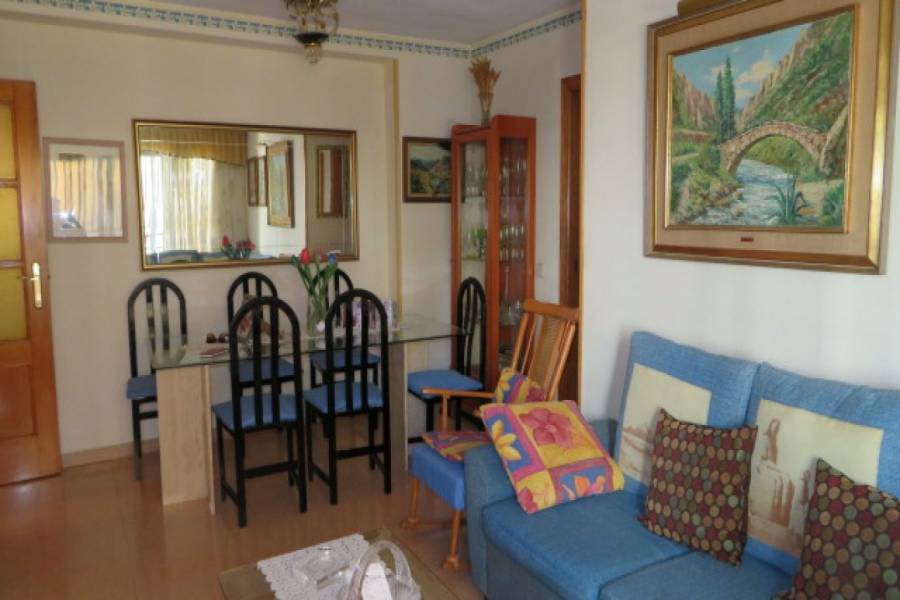 Alicante,Alicante,España,3 Bedrooms Bedrooms,2 BathroomsBathrooms,Apartamentos,33922