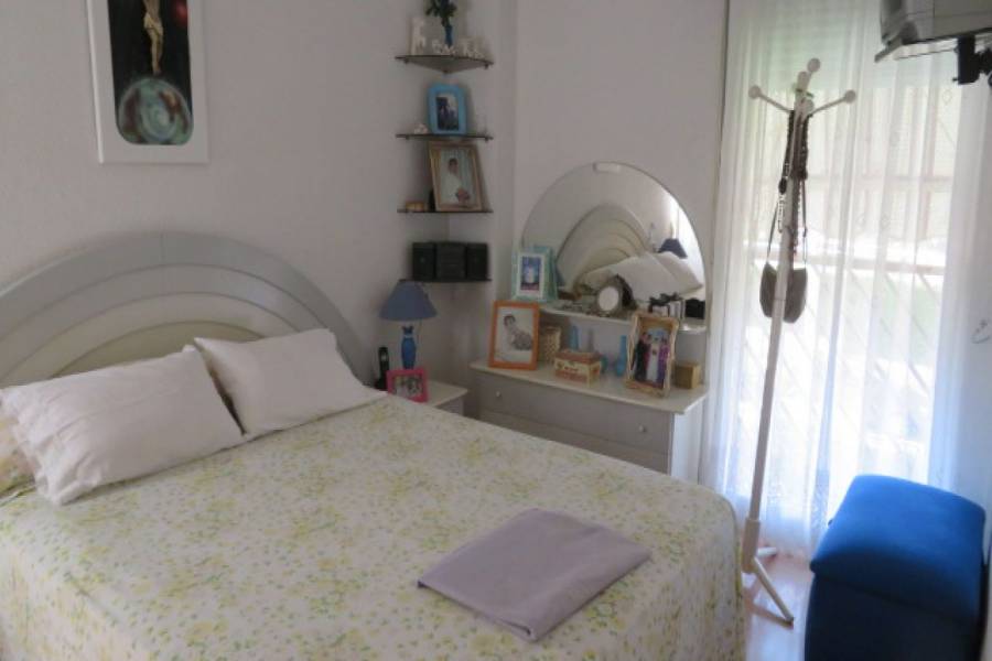 Alicante,Alicante,España,3 Bedrooms Bedrooms,2 BathroomsBathrooms,Apartamentos,33922
