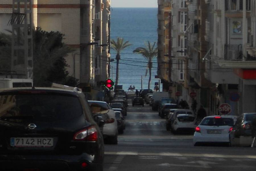 Torrevieja,Alicante,España,2 Bedrooms Bedrooms,1 BañoBathrooms,Apartamentos,33926
