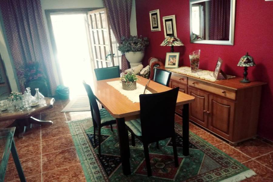 Torrevieja,Alicante,España,3 Bedrooms Bedrooms,2 BathroomsBathrooms,Bungalow,33940