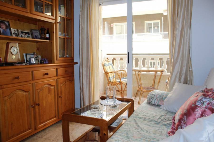 Torrevieja,Alicante,España,2 Bedrooms Bedrooms,1 BañoBathrooms,Apartamentos,33945