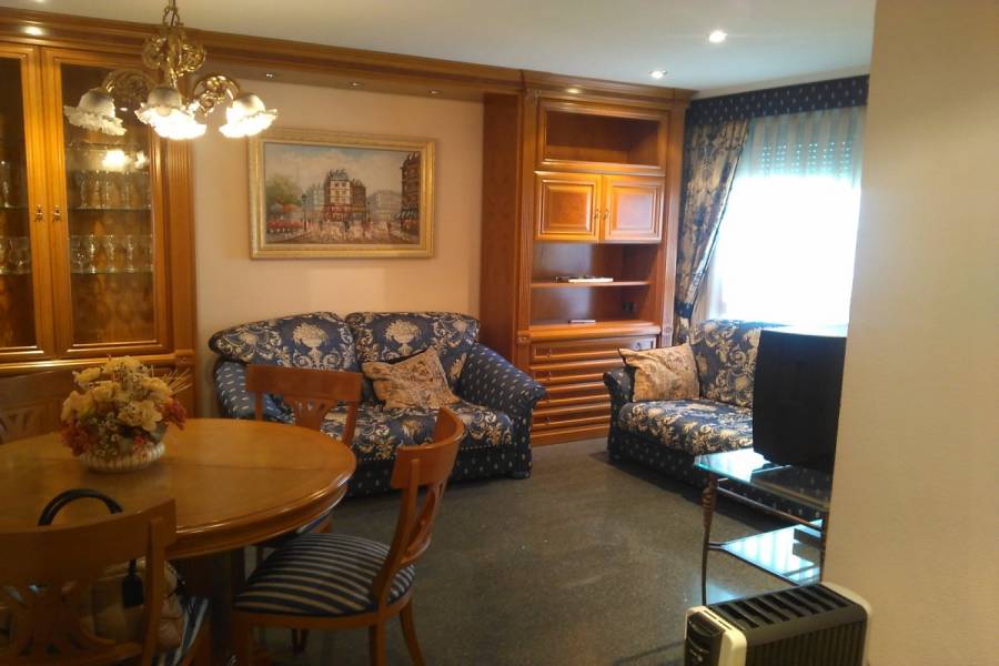 Elche,Alicante,España,4 Bedrooms Bedrooms,2 BathroomsBathrooms,Dúplex,33973