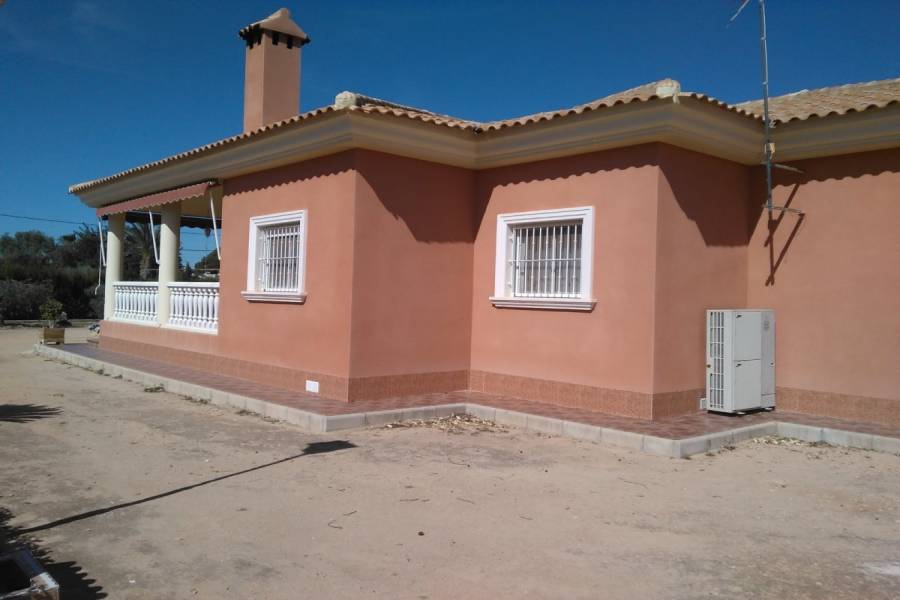 Elche,Alicante,España,4 Bedrooms Bedrooms,2 BathroomsBathrooms,Casas,33977