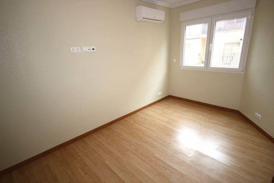 Torrevieja,Alicante,España,2 Bedrooms Bedrooms,1 BañoBathrooms,Pisos,3854