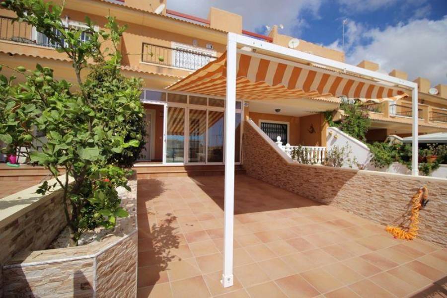 Orihuela,Alicante,España,3 Bedrooms Bedrooms,2 BathroomsBathrooms,Casas,3855