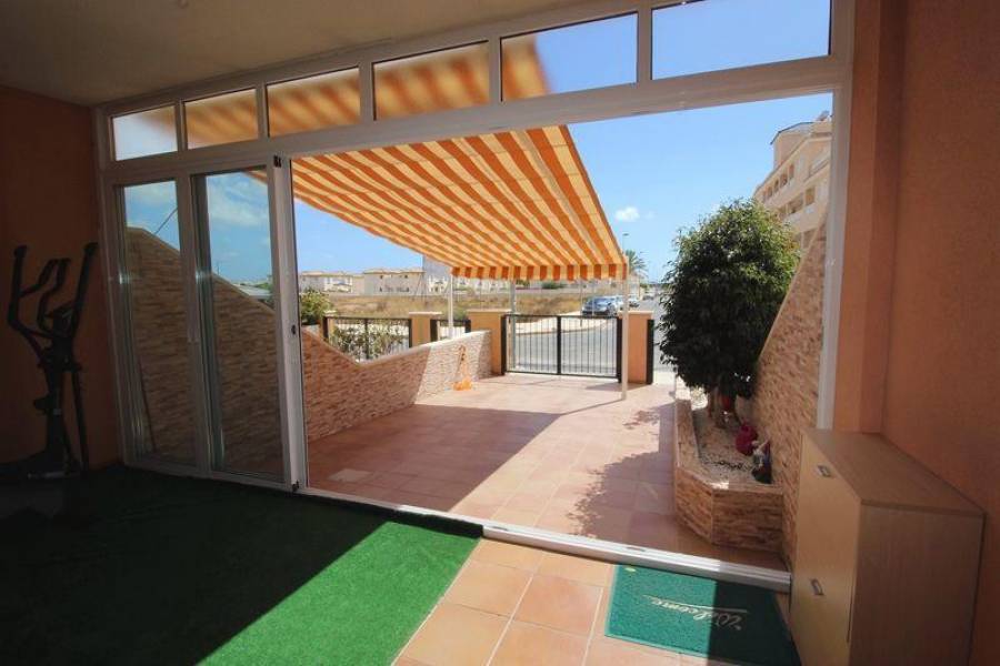 Orihuela,Alicante,España,3 Bedrooms Bedrooms,2 BathroomsBathrooms,Casas,3855