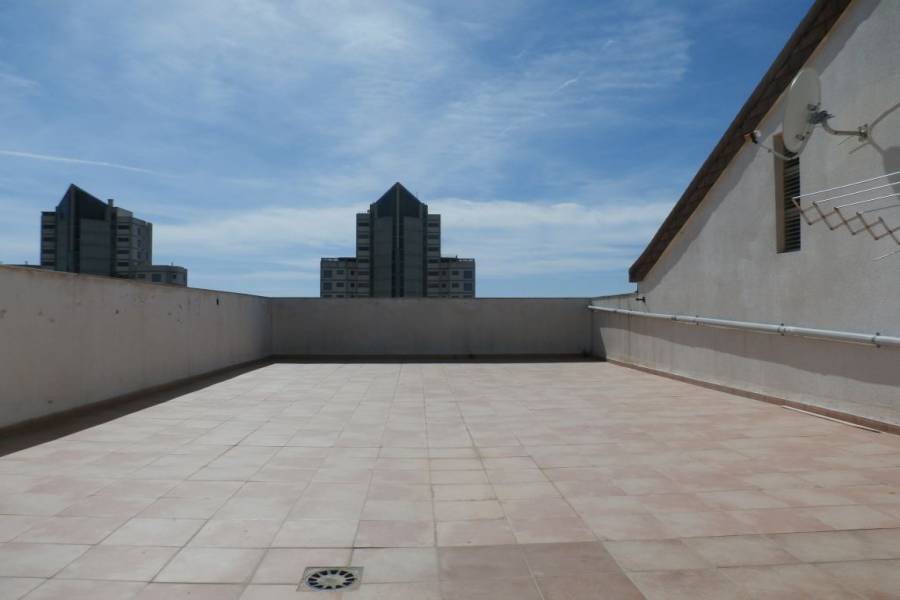 Benidorm,Alicante,España,3 Bedrooms Bedrooms,2 BathroomsBathrooms,Atico,34006