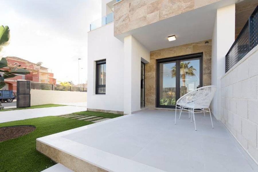 Orihuela,Alicante,España,3 Bedrooms Bedrooms,3 BathroomsBathrooms,Fincas-Villas,3858