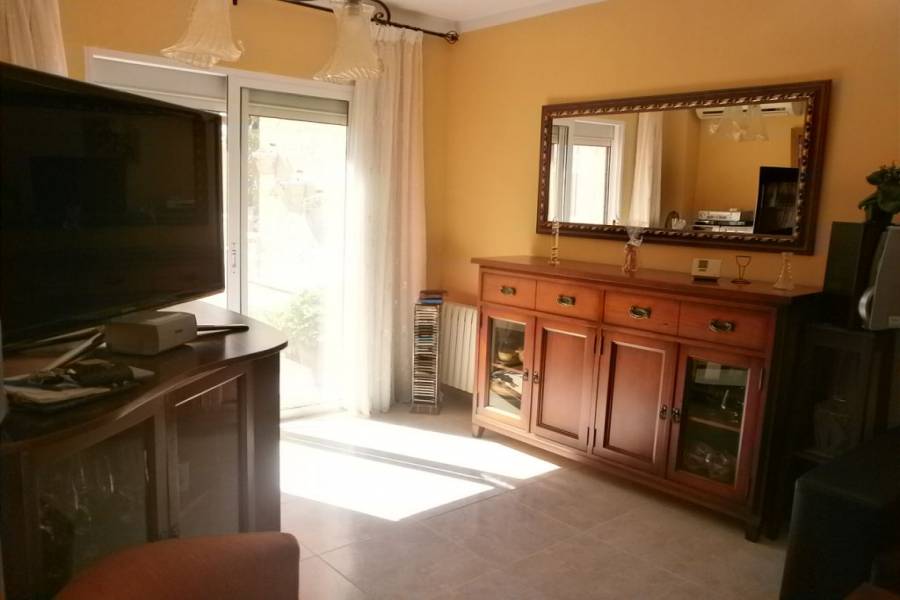La Nucia,Alicante,España,3 Bedrooms Bedrooms,2 BathroomsBathrooms,Adosada,34025