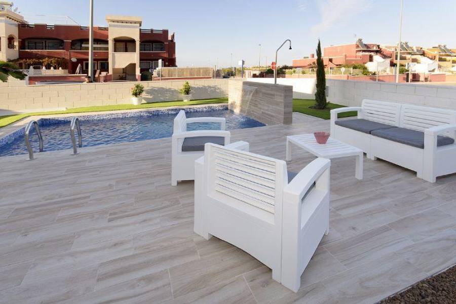 Orihuela,Alicante,España,3 Bedrooms Bedrooms,2 BathroomsBathrooms,Fincas-Villas,3862