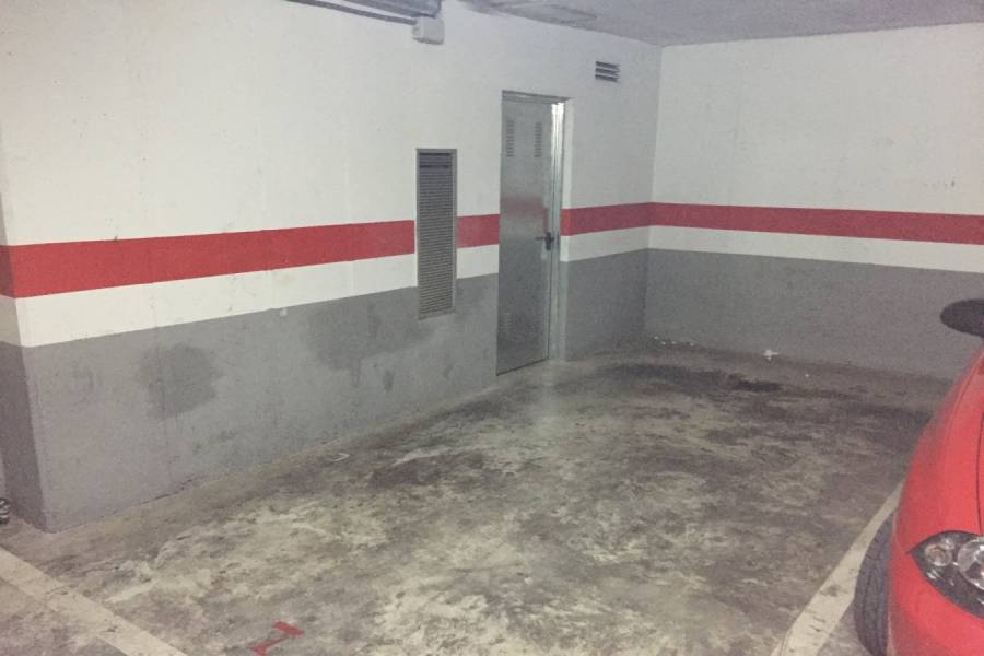 Benidorm,Alicante,España,Cocheras,34107
