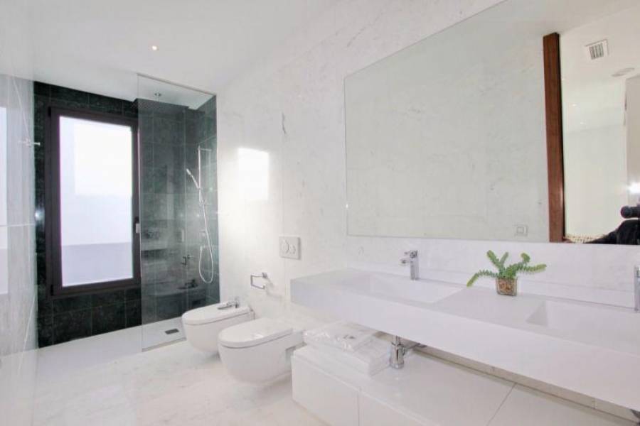 Guardamar del Segura,Alicante,España,3 Bedrooms Bedrooms,3 BathroomsBathrooms,Fincas-Villas,3872
