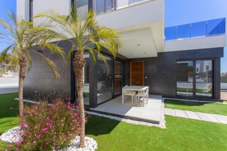 Guardamar del Segura,Alicante,España,3 Bedrooms Bedrooms,3 BathroomsBathrooms,Fincas-Villas,3872