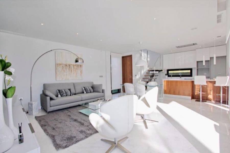 Guardamar del Segura,Alicante,España,3 Bedrooms Bedrooms,3 BathroomsBathrooms,Fincas-Villas,3872