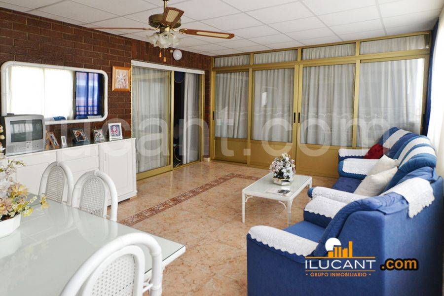 Alicante,Alicante,España,3 Bedrooms Bedrooms,2 BathroomsBathrooms,Atico,34161