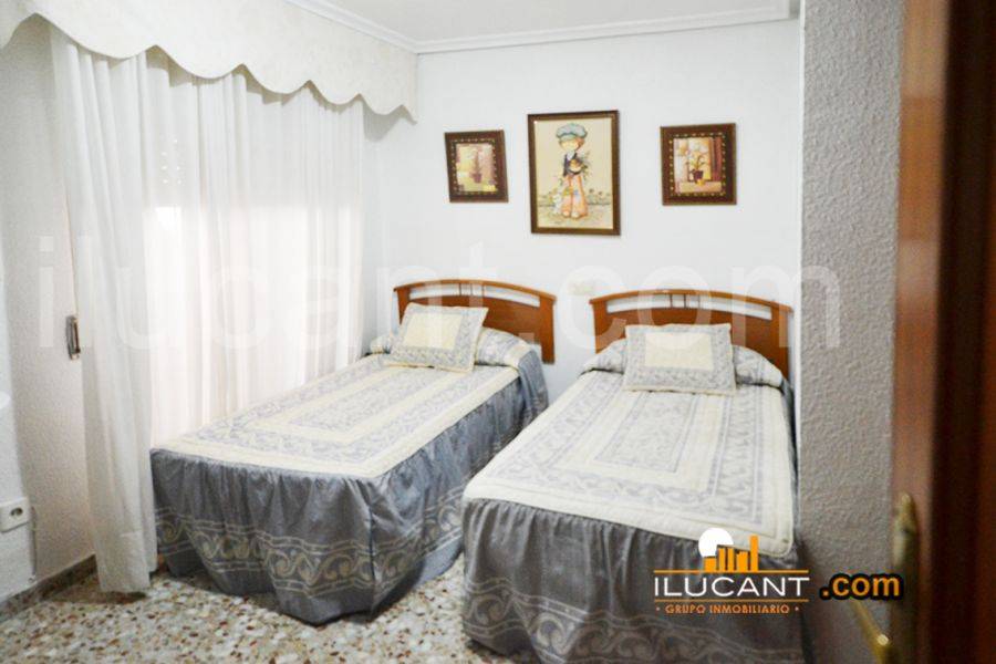 Alicante,Alicante,España,3 Bedrooms Bedrooms,2 BathroomsBathrooms,Atico,34161