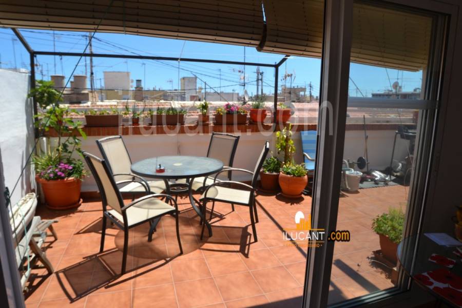 Alicante,Alicante,España,2 Bedrooms Bedrooms,1 BañoBathrooms,Atico,34165