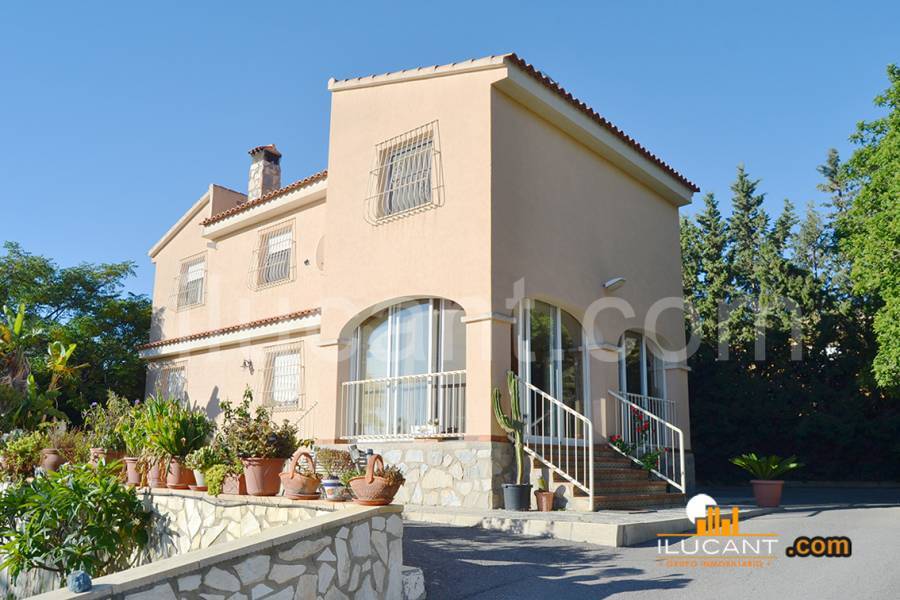 Mutxamel,Alicante,España,4 Bedrooms Bedrooms,3 BathroomsBathrooms,Chalets,34183