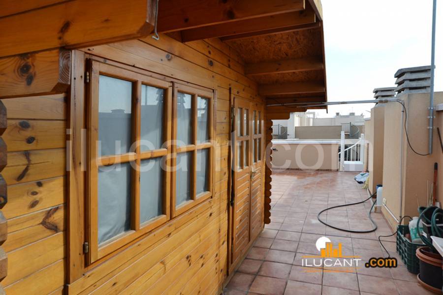 Alicante,Alicante,España,3 Bedrooms Bedrooms,2 BathroomsBathrooms,Atico,34188