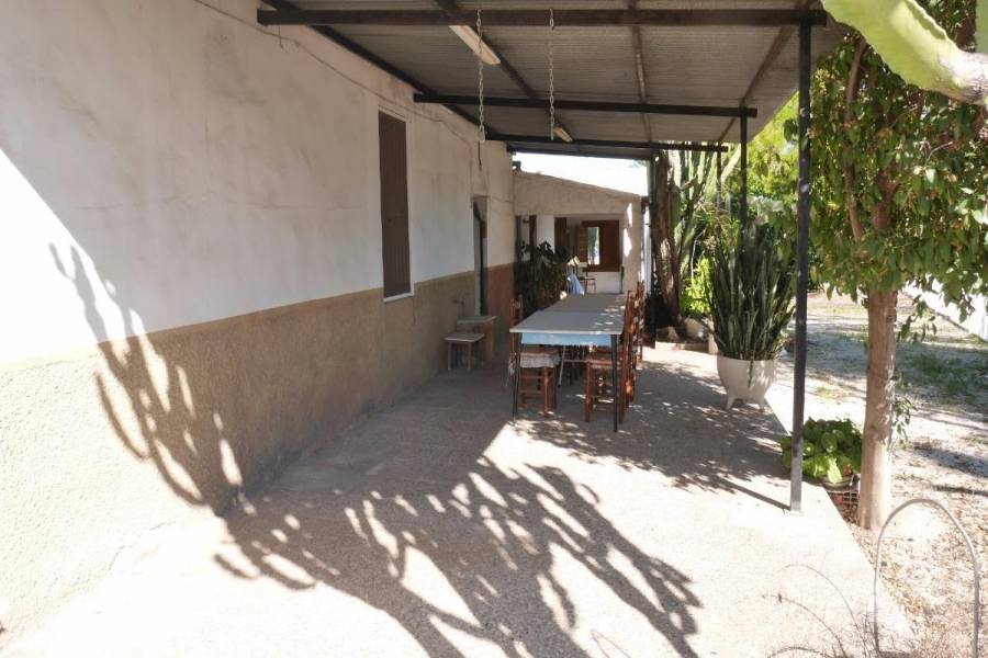 Valverde,Alicante,España,4 Bedrooms Bedrooms,1 BañoBathrooms,Chalets,34197