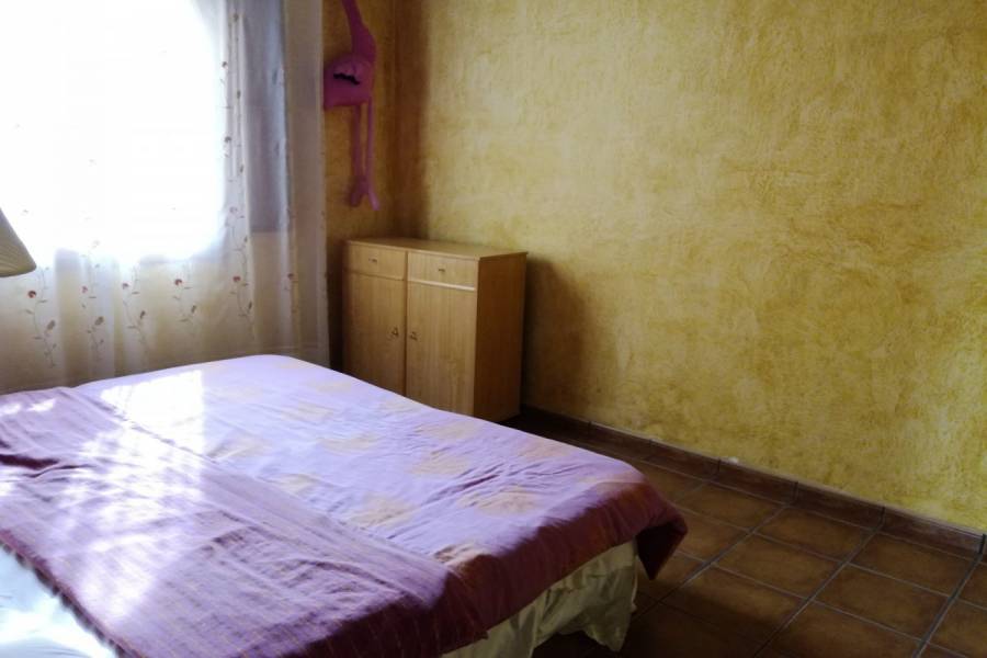 Valverde,Alicante,España,5 Bedrooms Bedrooms,3 BathroomsBathrooms,Chalets,34218