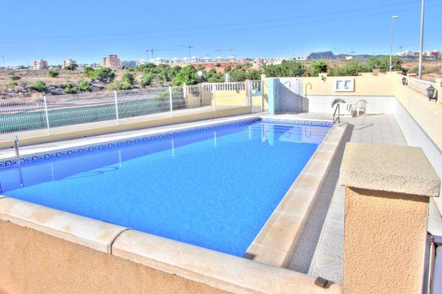 Orihuela,Alicante,España,2 Bedrooms Bedrooms,1 BañoBathrooms,Apartamentos,3879