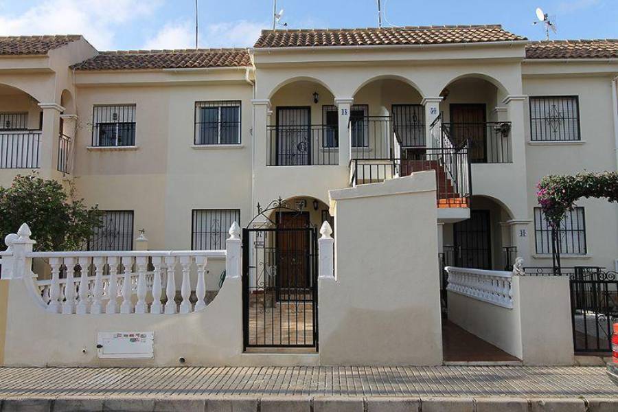 Orihuela,Alicante,España,2 Bedrooms Bedrooms,1 BañoBathrooms,Apartamentos,3879