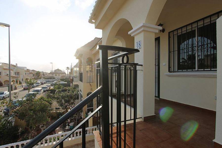 Orihuela,Alicante,España,2 Bedrooms Bedrooms,1 BañoBathrooms,Apartamentos,3879