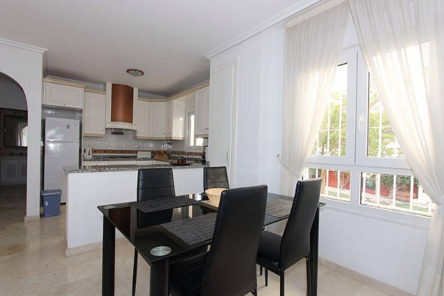 Orihuela,Alicante,España,2 Bedrooms Bedrooms,2 BathroomsBathrooms,Apartamentos,3880