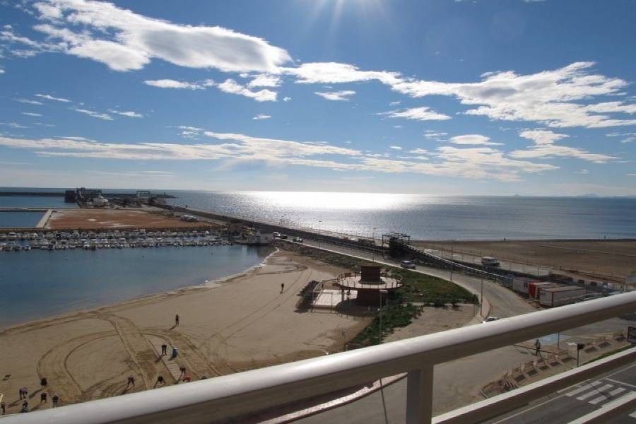 Torrevieja,Alicante,España,3 Bedrooms Bedrooms,1 BañoBathrooms,Atico,34303