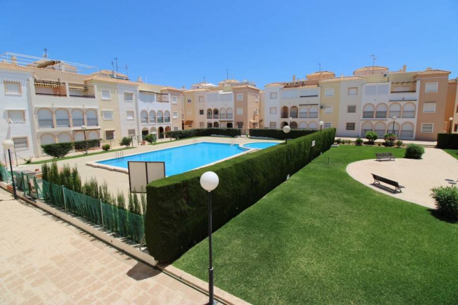 Torrevieja,Alicante,España,2 Bedrooms Bedrooms,1 BañoBathrooms,Atico,34305