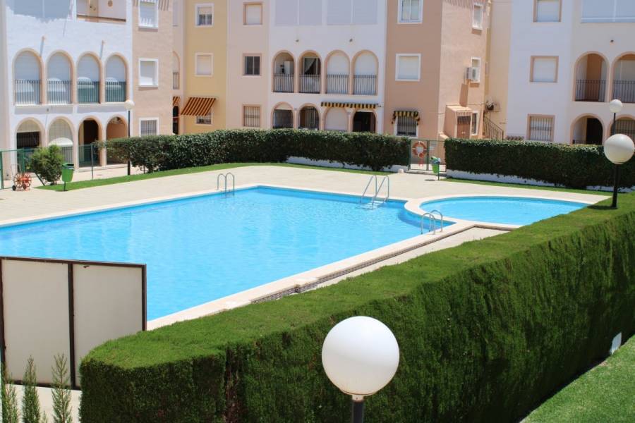 Torrevieja,Alicante,España,2 Bedrooms Bedrooms,1 BañoBathrooms,Atico,34305