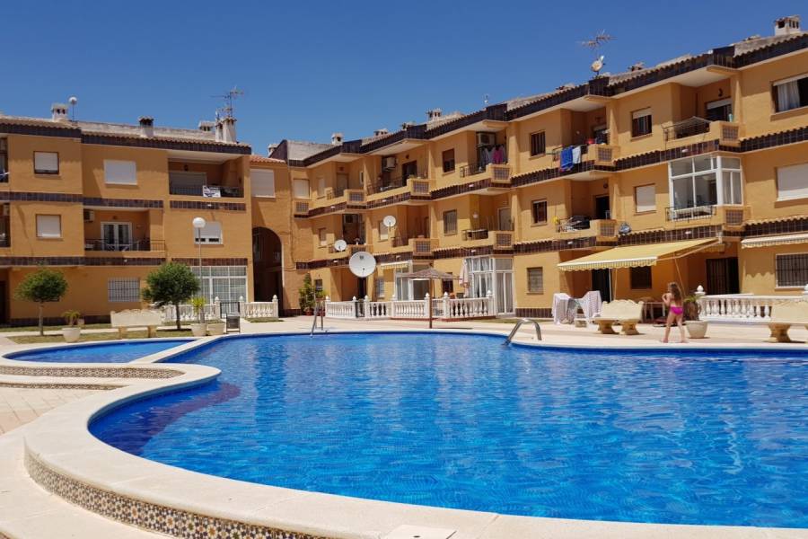 Torrevieja,Alicante,España,2 Bedrooms Bedrooms,1 BañoBathrooms,Atico,34330