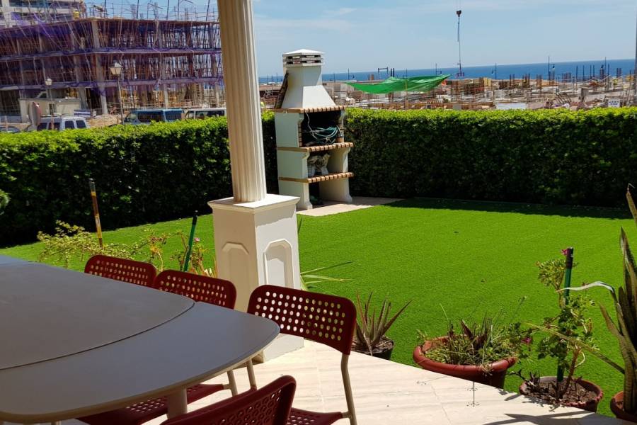 Torrevieja,Alicante,España,5 Bedrooms Bedrooms,3 BathroomsBathrooms,Chalets,34335