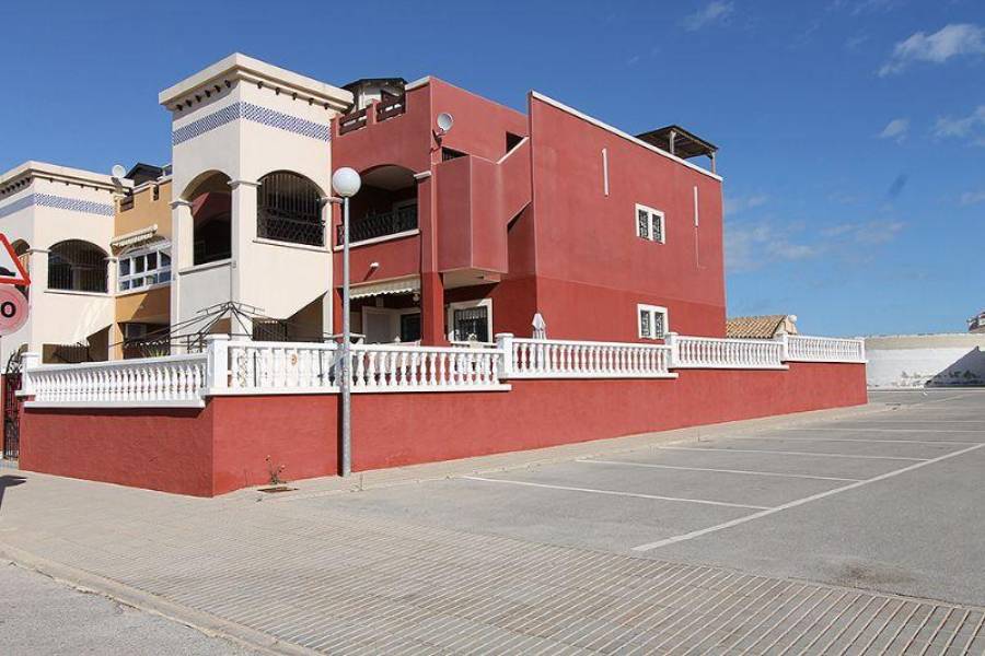 Orihuela,Alicante,España,2 Bedrooms Bedrooms,2 BathroomsBathrooms,Bauleras,3894